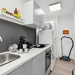Moderne, Zentrale Und Gemuetliche *