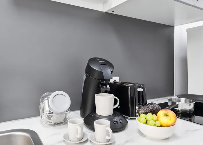 Moderne, Zentrale Und Gemuetliche